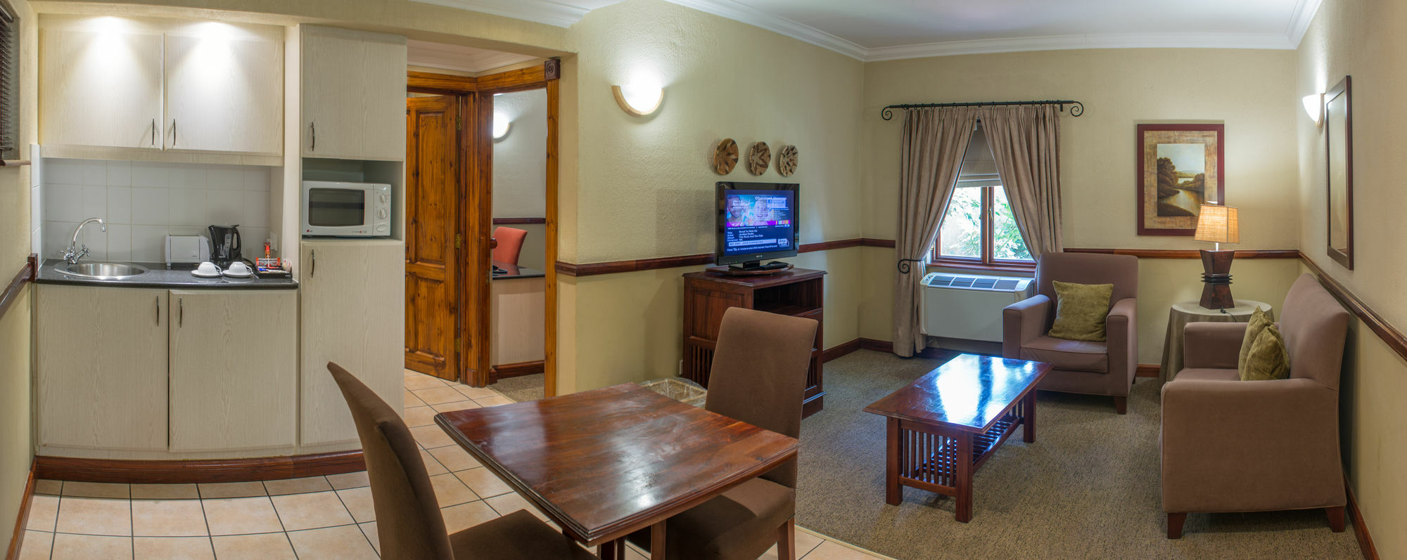 Peermont Mondior Hotel Gaborone Esterno foto